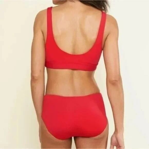 NWT Andie The Ventura Top Maximum Scoop Neck Max Support Removable Cups XS Red - Picture 5 of 15